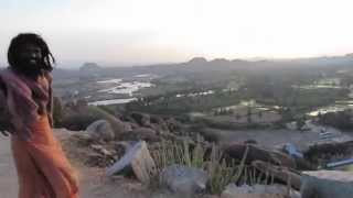 Unforgettable meeting with an Indian sādhu near Hampi