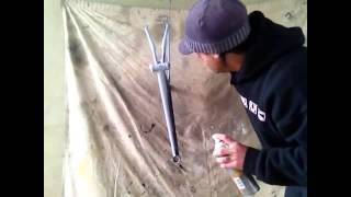 how to spray paint a bike frame