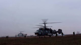 Учения ВДВ и морской авиации ВМФ России на Кубани