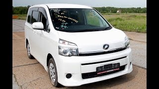 Toyota Voxy с аукциона Японии
