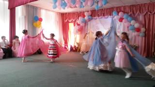 Танец бабочек выпуск 2014 детский сад №1214 Ивушка