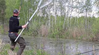 Ловля щуки на живца с берега на бутылки и на поплавочку. Май 2016. Pike fishing on a float.