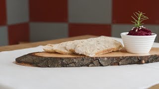 No-Knead-Bread mit Rote-Beete-Meerrettich-Aufstrich | XXXLecker