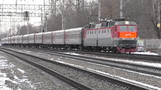 Электровоз ЧС7-089 (ТЧЭ-1) со скорым поездом № 137У Оренбург - Москва.