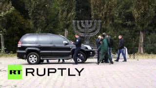 В Киеве вандалы надругались над мемориалом памяти жертв Холокоста