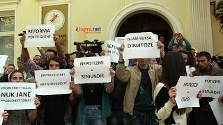 Përfundon protesta, studentët nesër bllokojnë njësitë akademike