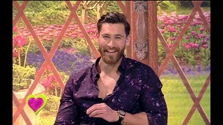 Robert și-ar fi dorit să fie iubitul Ralucăi, concurenta de la 2k1
