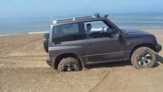 Suzuki Vitara Off Road On The Beach