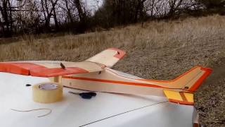 Первые запуски радиоуправляемой модели самолета Cessna 182 из "потолочки" (часть 1)
