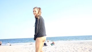 BOTTOMLESS ON THE BEACH?!