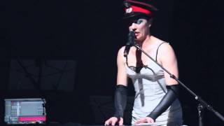 Amanda Palmer performs "Seeräuber Jenny (Pirate Jenny)": Columbia Club