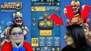 LA MAMMA GIOCA DI NASCOSTO A CLASH ROYALE - Leo Toys