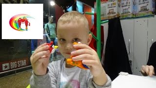 Видео для детей. Мастер класс. Лепим из пластилина Jumping Clay angry birds и динозаврика.