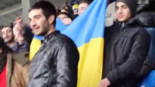 Грузины подняли украинские флаги на матче Грузия - Россия
