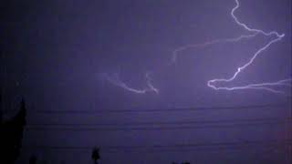 Эффектные удары молний во время ночной грозы в Гомеле 12 июля 2017 Meteothica