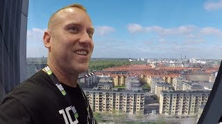 Swifty in Denmark & Trying VR Poker Game