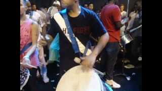 BATERIA VILA ISABEL DANDO UM SHOW NA QUADRA