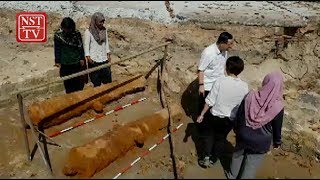 Nine cannonballs found at Fort Cornwallis
