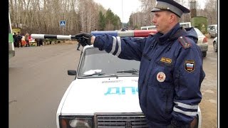 Анекдот про гаишника. Подуйте в трубку!