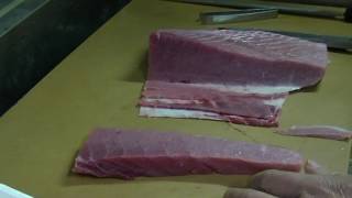 三代目魚熊の魚のさばき方！（本マグロ）