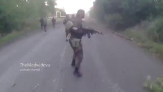 Неудачный штурм ополченцев  Камера засняла момент смерти и ранений