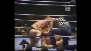 Larry Zbyszko vs. Bulldog Brower- MSG 12/79