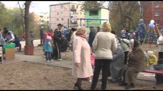 Двор на Мориса Тореза