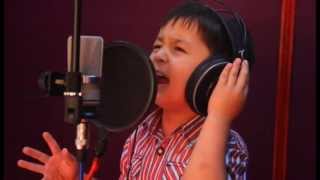 salambek.net СУПЕР 4-летний мальчик Журабек Жураев ЗАЖИГАЕТ на Таджикском! Чак чаки борони бахор