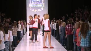 Флеш-моб Мастерской Лины Арифулиной на Mercedes-Benz Fashion Week Russia