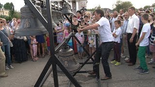 Голос освященных колоколов Александро-Невского собора заворожил волгоградцев