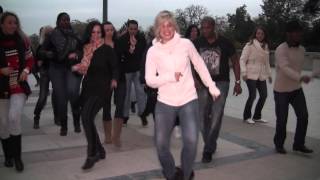 Sara López dance in front of the Eiffel Tower ★ PARIS KIZOMBA CONGRESS ☆