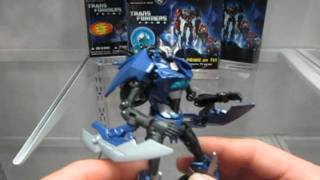 Protoman Reviews: Transformers Prime Arcee First Edition