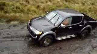 MITSUBISHI L 200 TRITON 4X4