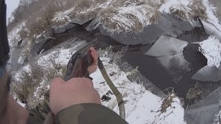 Охота на бобра с ружьем зимой, выстрел по бобру. hunting for a beaver shot beaver