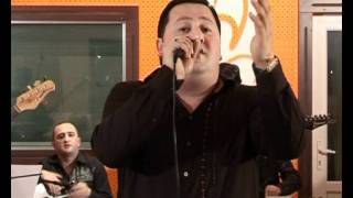 KAREN MOVSISYAN // "INDZ NAYIR" Live 2011