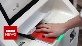 Singapore's new 'contactless' airport terminal - BBC News