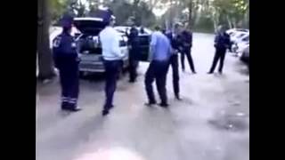 Голые и пьяные менты