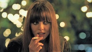 Sultry, smoldering Ophelia