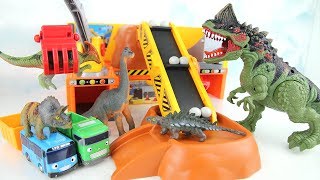 Dinosaurs & Truck Toys For Kids | Let's defeat the dinosaurs together! Dinosaur Crane excavator Tayo