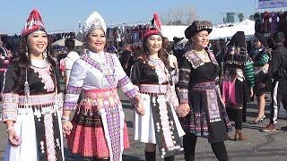 Day 3 so many people tossing ball - Hmong Fresno New Year 2020