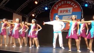Tanzgruppe Society Generation mit ihrem Showtanz "Break the Ice" 2010/11
