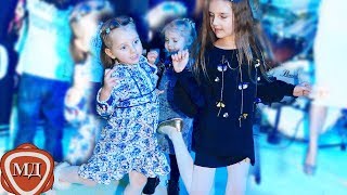 АЛЛА ПУГАЧЕВА с ЛИЗОЙ, ГАРРИ и КЛАВОЙ встречают весну!