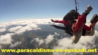 jauzikaritza Euskadi paracaidismo País Vasco parachutisme Pays Basque sky-diving MST