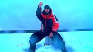 Зимняя рыбалка в Карелии. Как я провожу выходные.