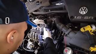 Volkswagen Golf mk4 1.6 SR Wymiana świec zapłonowych SPARK PLUGS CHANGE