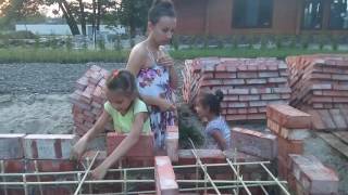 Устройство цоколя из кирпичной опалубки с последующей заливкой бетоном