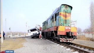 Фарғонада тепловоз ва автокран тўқнашиб кетди! Айб кимда?