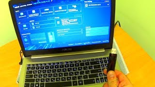 ? как установить windows 10 с флешки ошибка 0x80300024