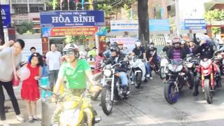 Clip cầu hôn góp mặt của hơn 100 Biker tại Sài Gòn