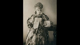 Русские красавицы в национальных костюмах. Русский народный костюм